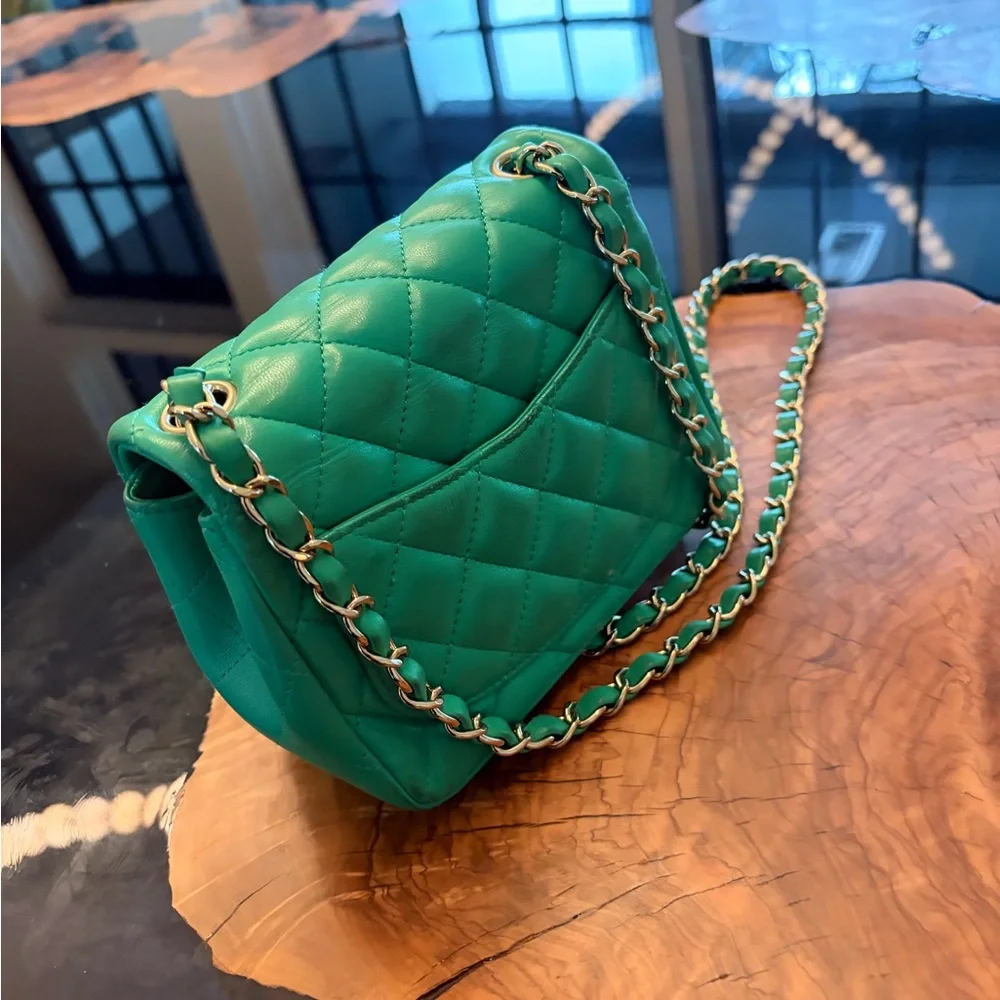 CHANEL 💯 Authentic Emerald Green Quilted Mini Flap Bag with Silver Hardware rare - Picture 9 of 16